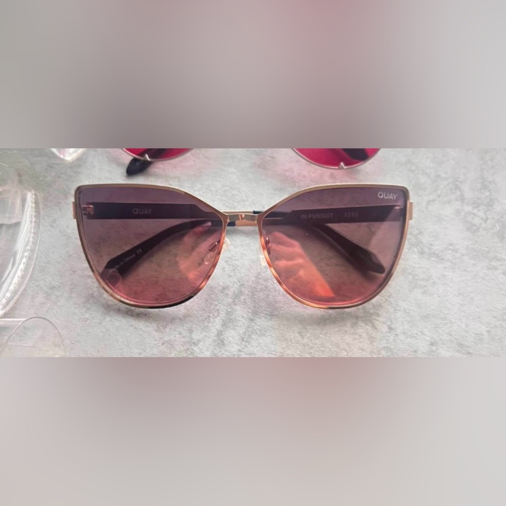 Quay sunglasses brand new in original case